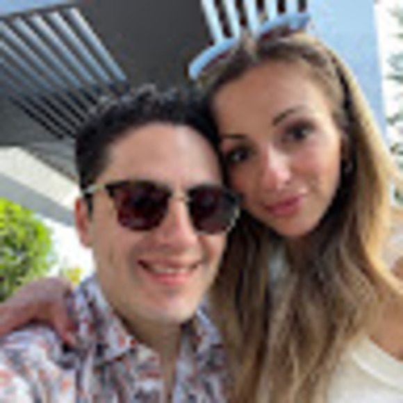 Meet your Posher, Christina - Picture 1 of 1